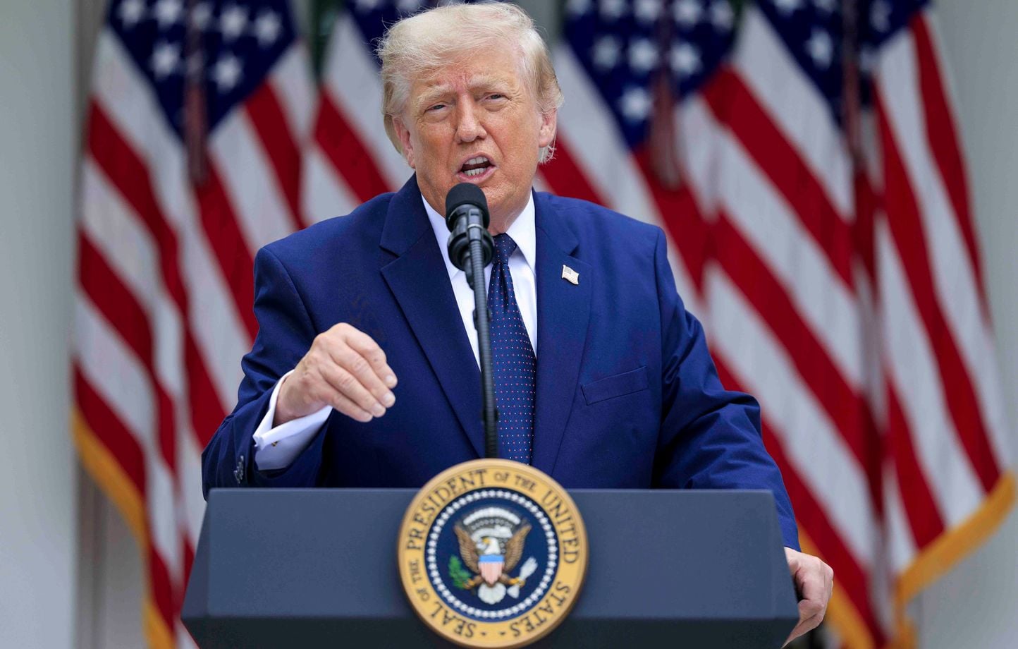 Antes de las elecciones intermedias de noviembre, Trump apuesta por el miedo al gran comunismo malo Antes de las elecciones intermedias de noviembre, Trump apuesta por el miedo al gran comunismo malo